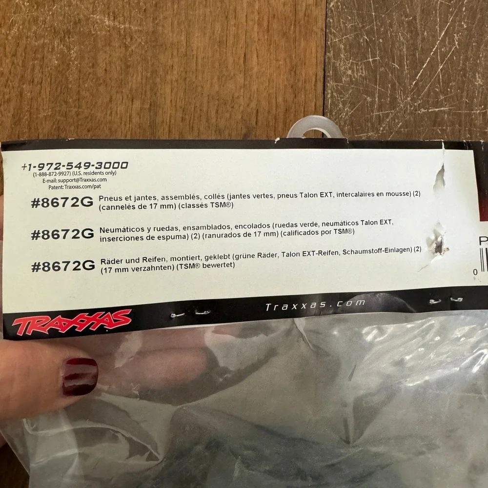 Traxxas 8672G Tire /Wheel Assembled Glued (Green Wheels, Talon‎ EXT Tires)